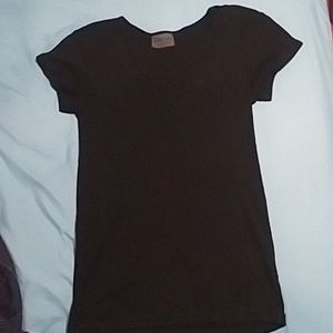 Black shirt that's soft and stretchy $5